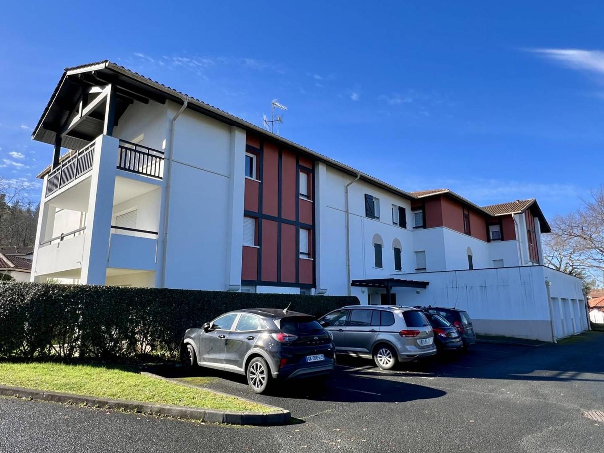 Appartement T2 Confortable Avec Terrasse, Proche Centre Ville Et Thermes, Cambo-Les-Bains - Fr-1-495-30 Exterior photo